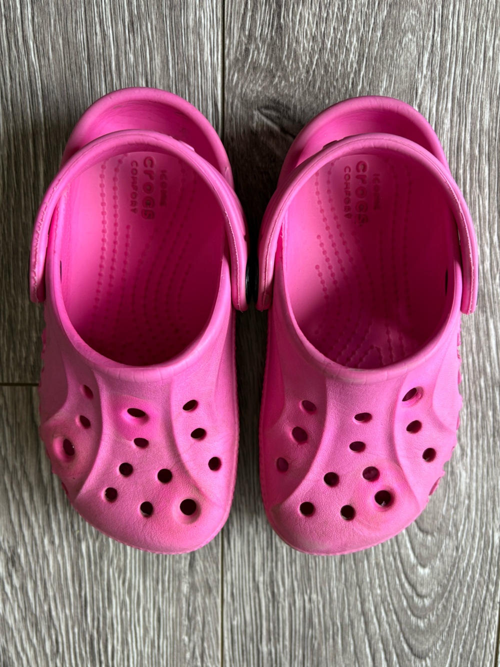 Toddler crocs size 8